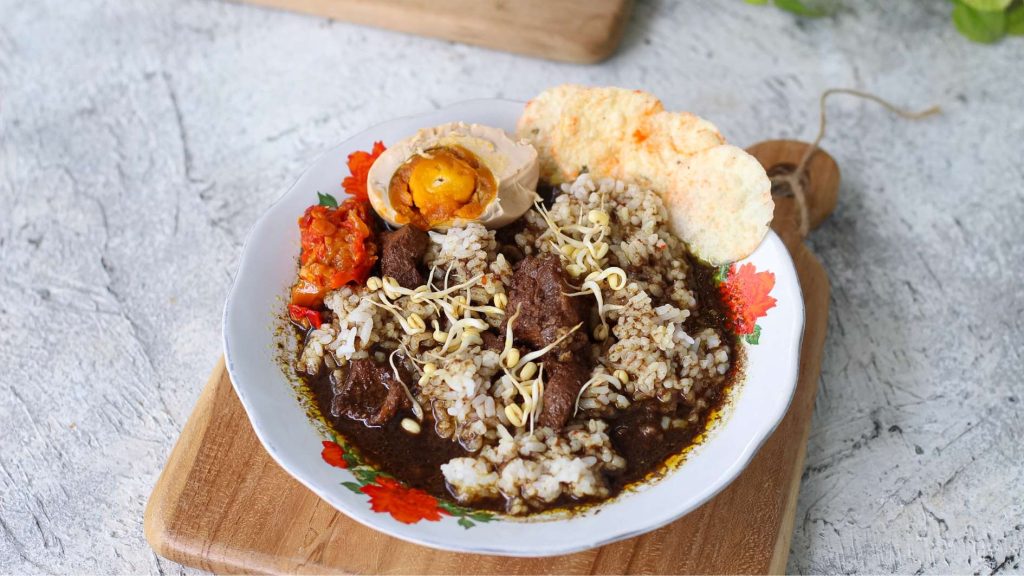 Resep rawon sapi sambalado