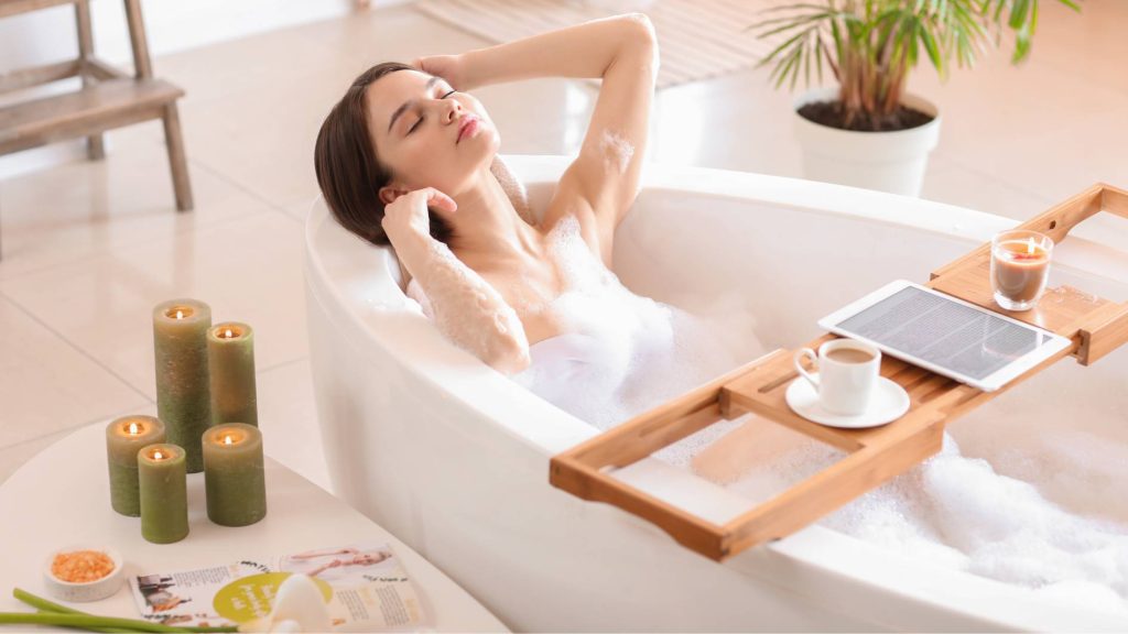 Mandi dengan produk perawatan kulit