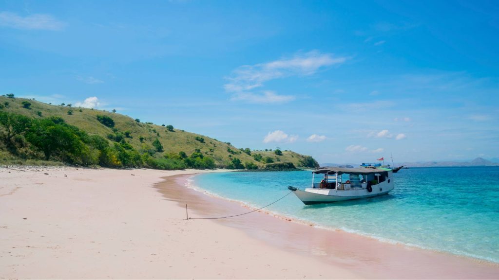Berlayar ke Pulau Ndana Rote
