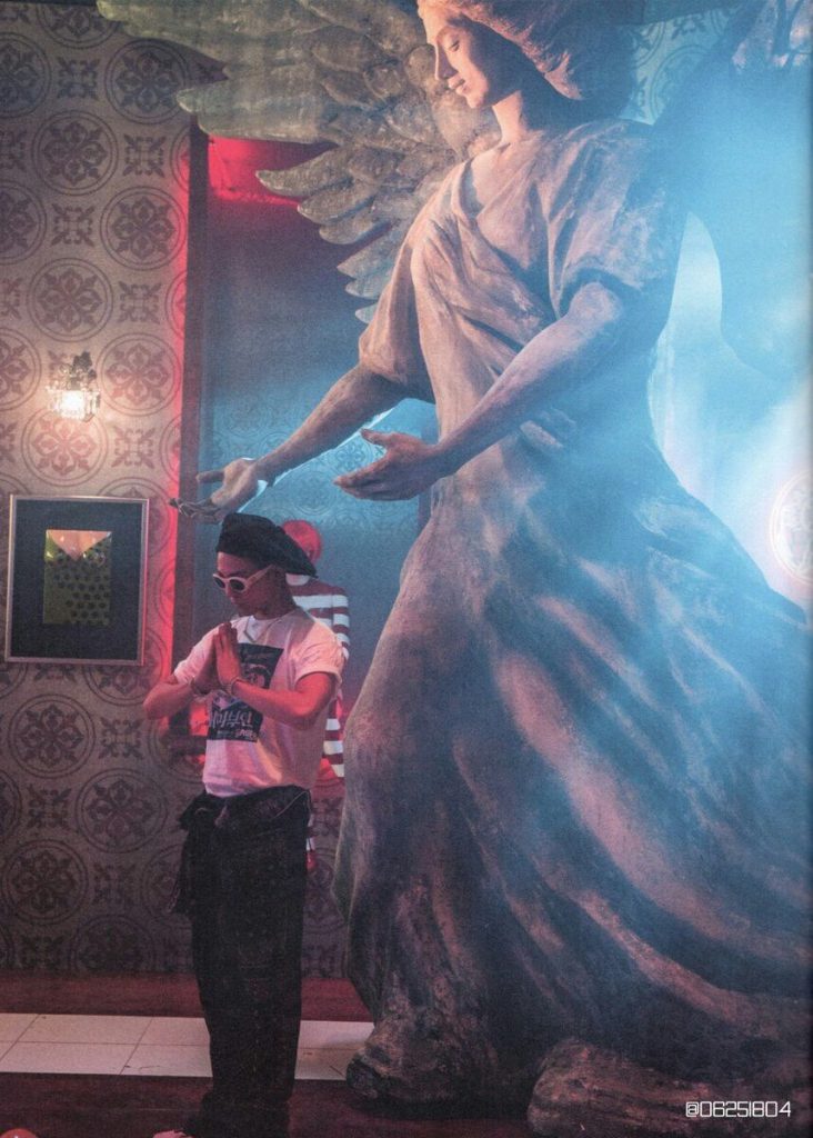 G-Dragon di MV Bae Bae