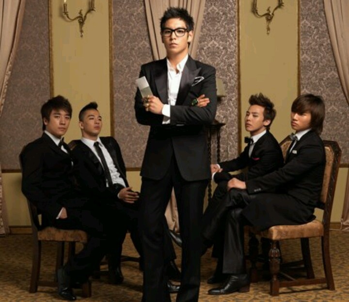T.O.P satu-satunya member BIGBANG yang kuliah di luar jurusan musik dan performing arts.