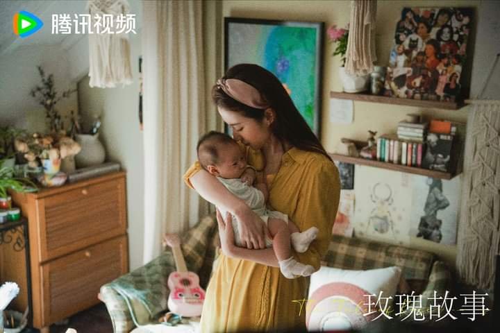 Huang Yimei dan putrinya dalam "The Tale of Rose"