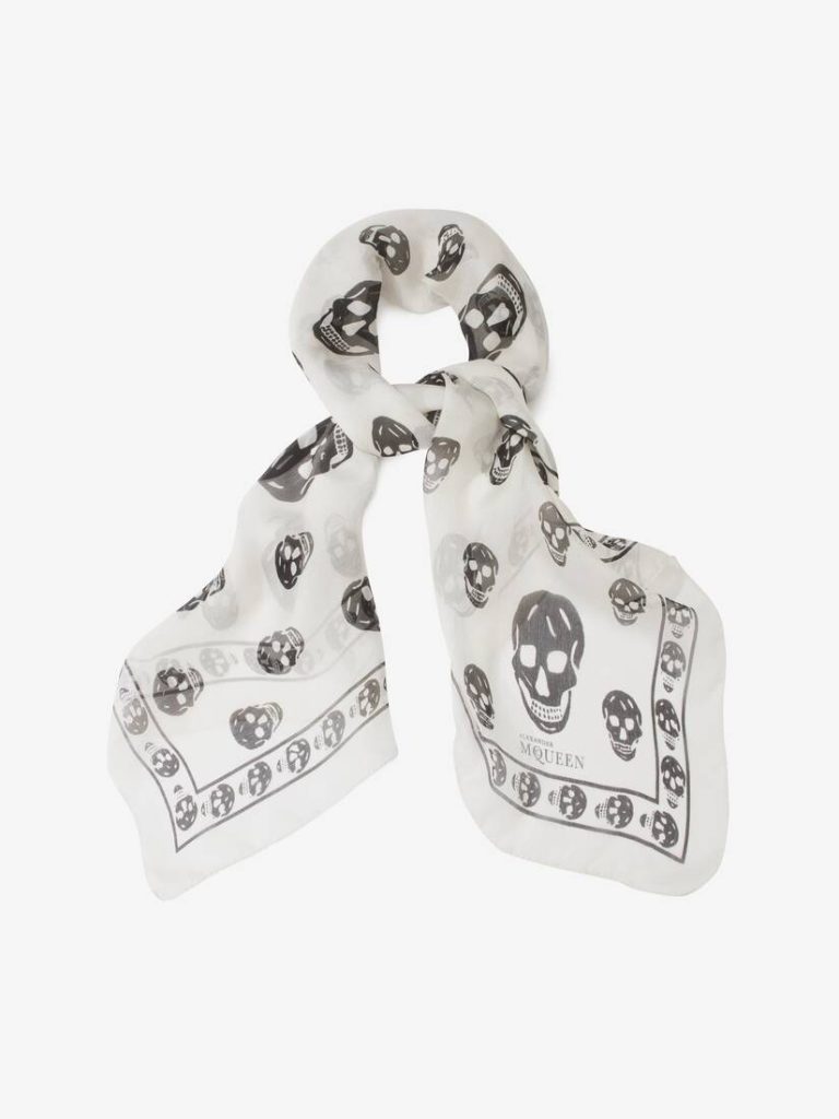 Classic Silk Skull Scarf dalam reels terbaru T.O.P
