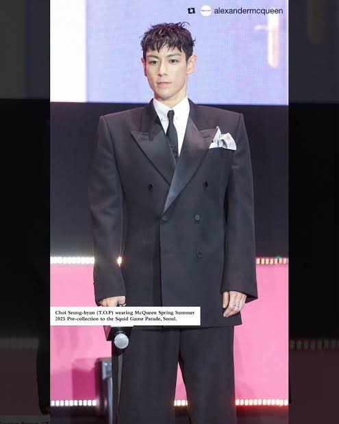 Choi Seunghyun dalam Alexander McQueen di perayaan Squid Game 2