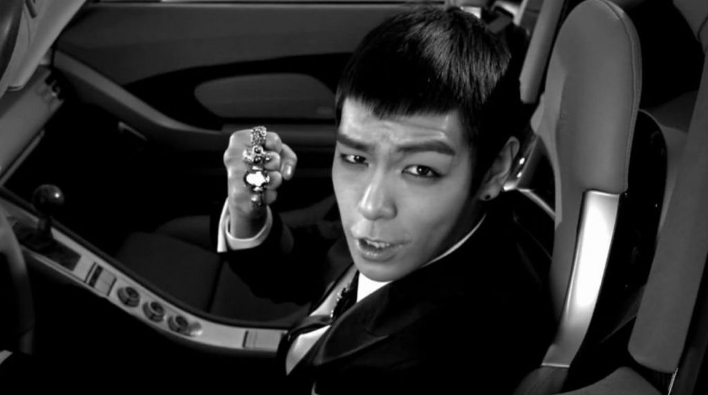 T.O.P dan Alexander McQueen
