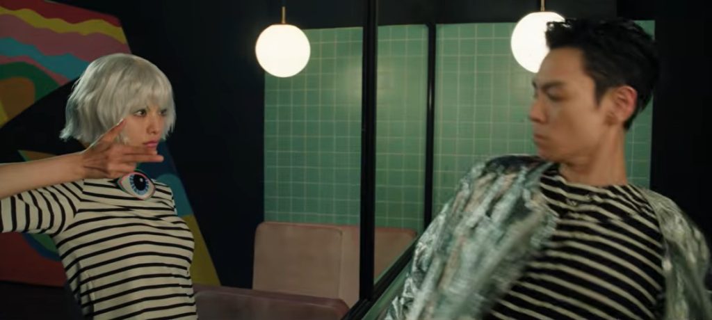 Scene menembak Nana di MV STUDIO 54 T.O.P