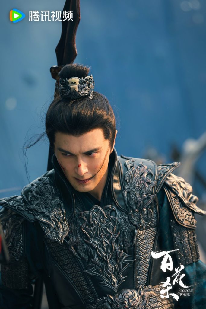 Kaisar Qian, diperankan Gao Weiguang